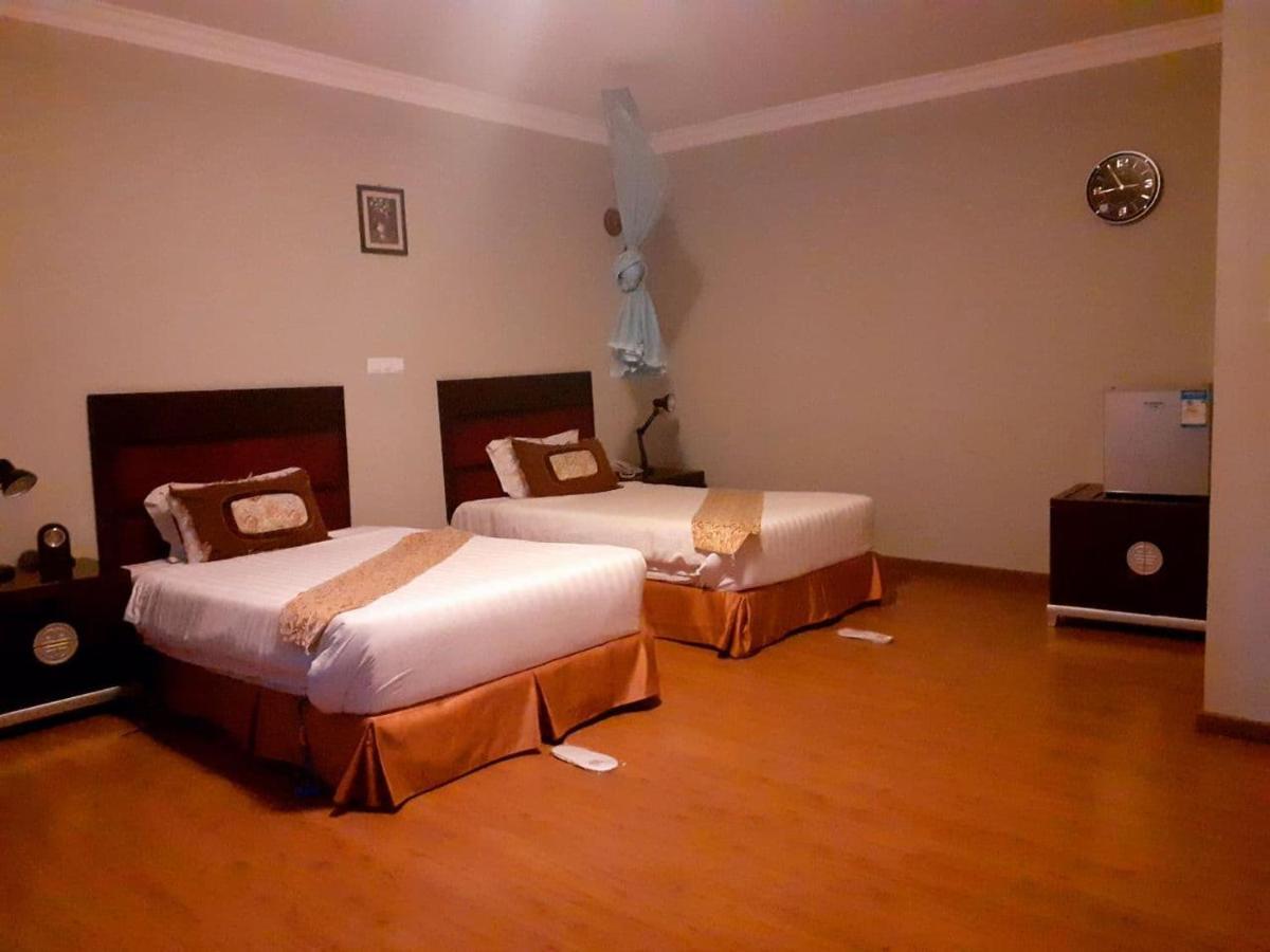 Amenities Hotel Αντίς Αμπέμπα Εξωτερικό φωτογραφία